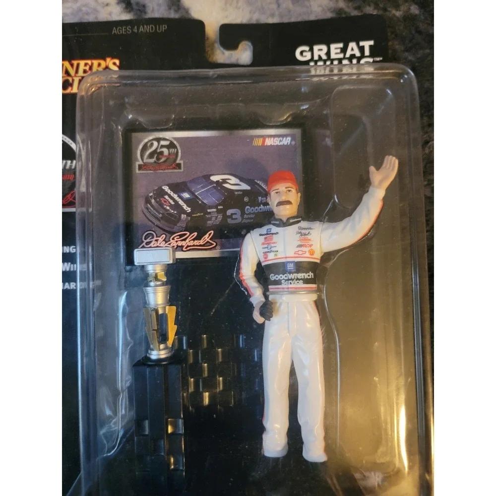 Lionel 🏁✨ description